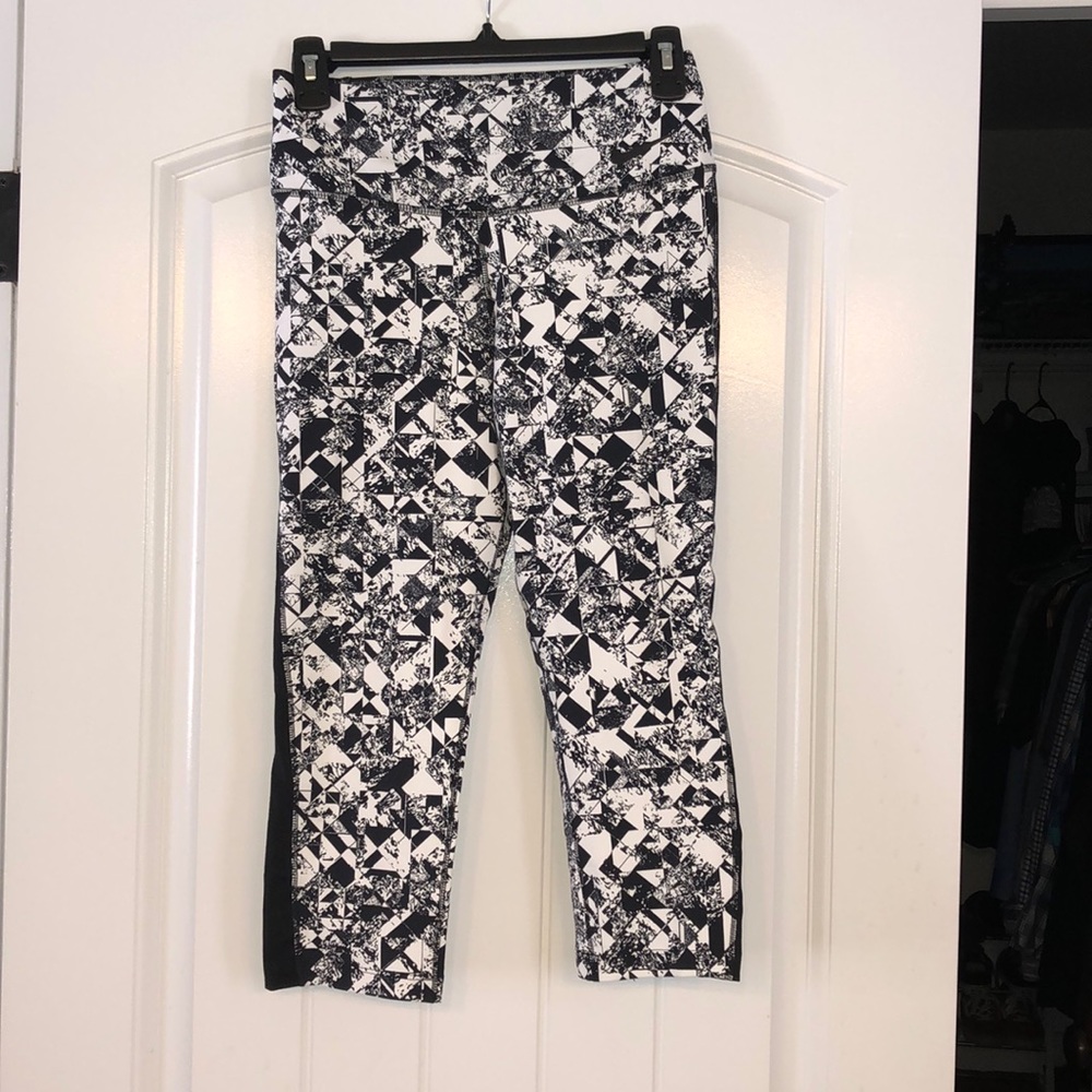 Nike dri-fit joggers size small new without tags